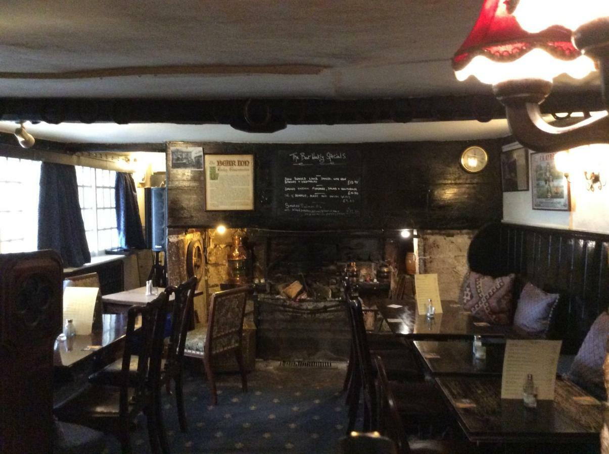 Bear Inn - Bisley Bisley  Exterior foto